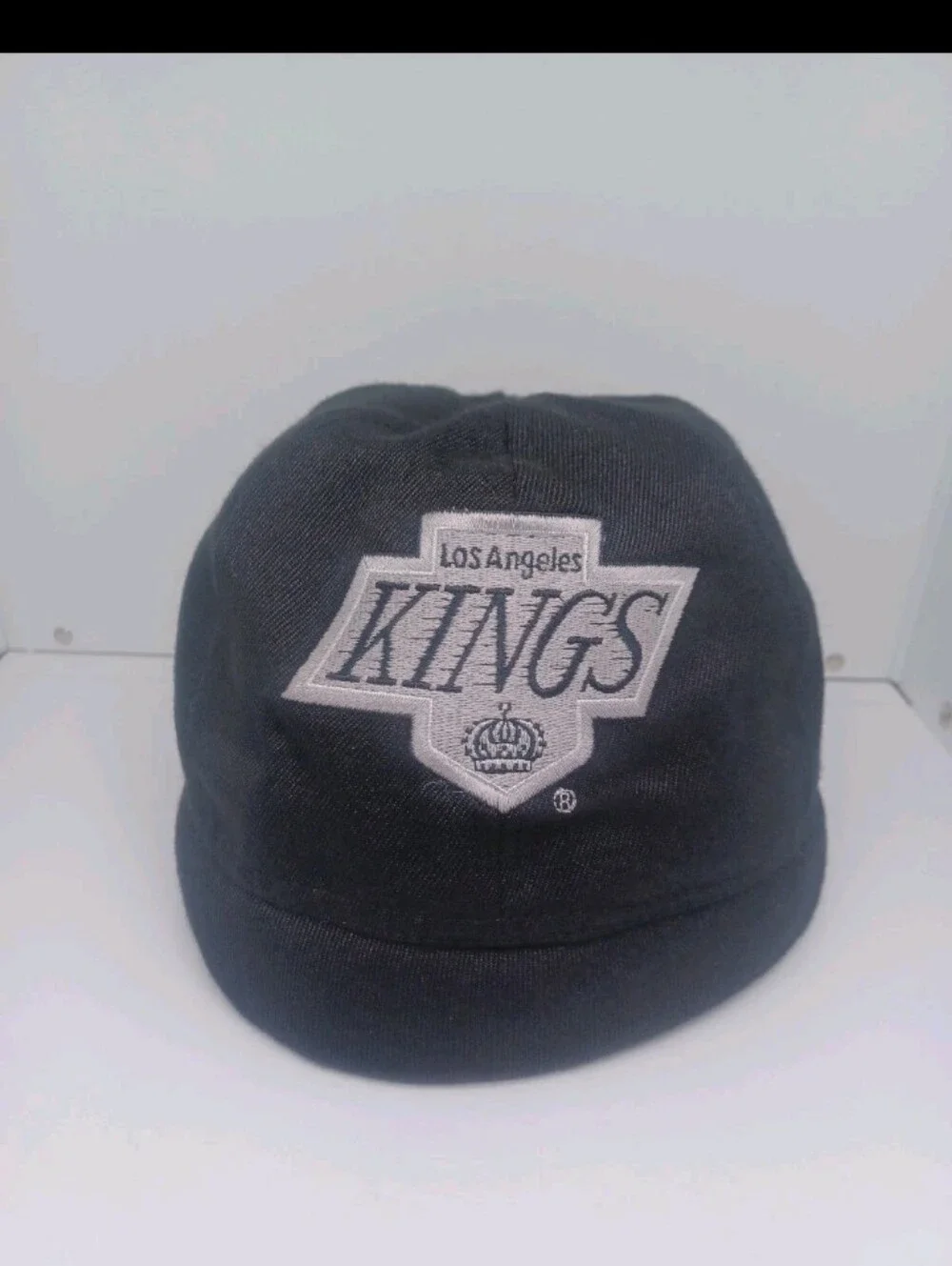 Vintage Cuffed Los Angeles Kings NHL AJD Fitted Beanie Hat Docker Rare OSFA